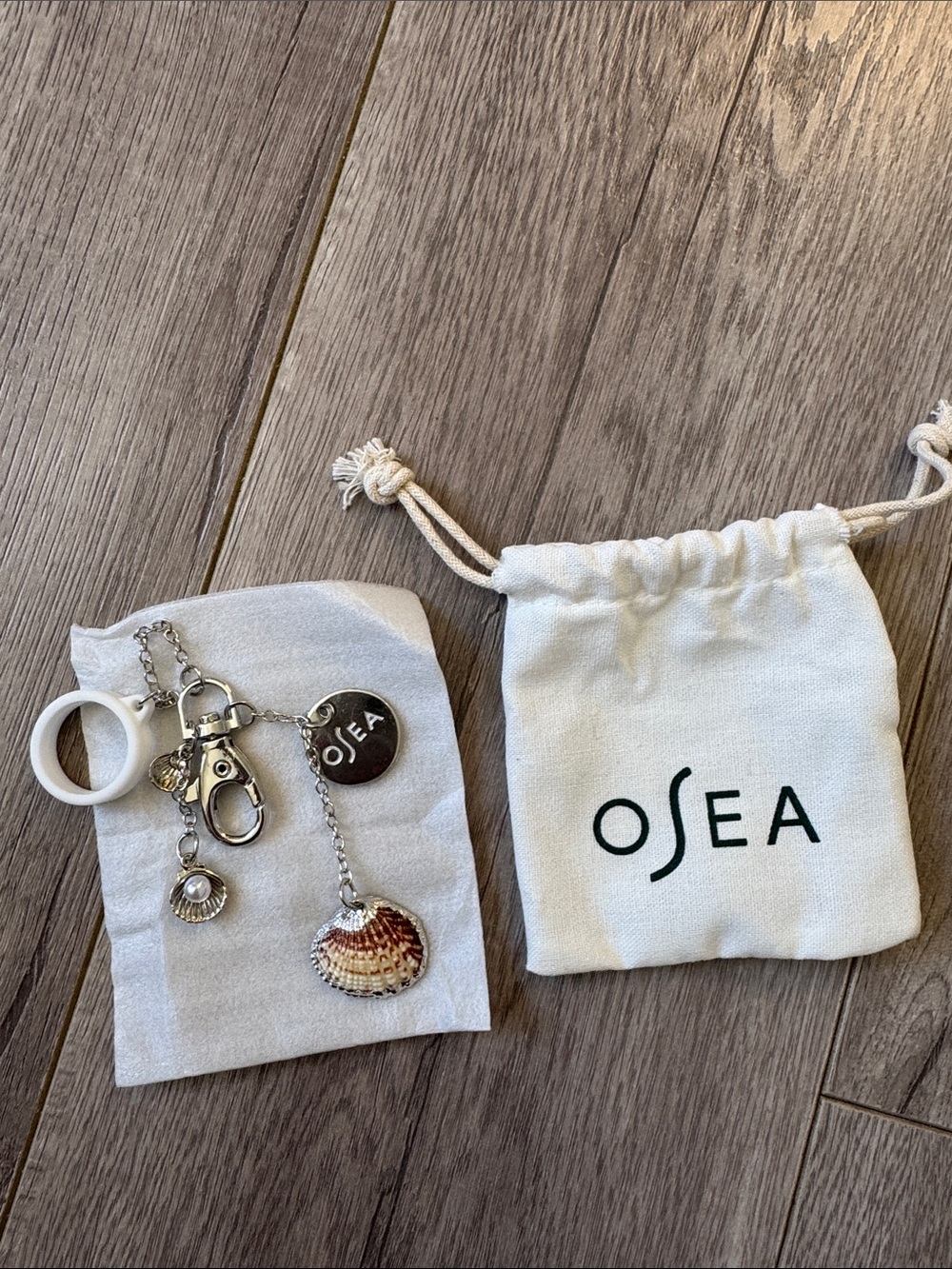 OSEA 30th Anniversary Lip Oil Keychain Limited Edition NEW - Picture 2 of 3